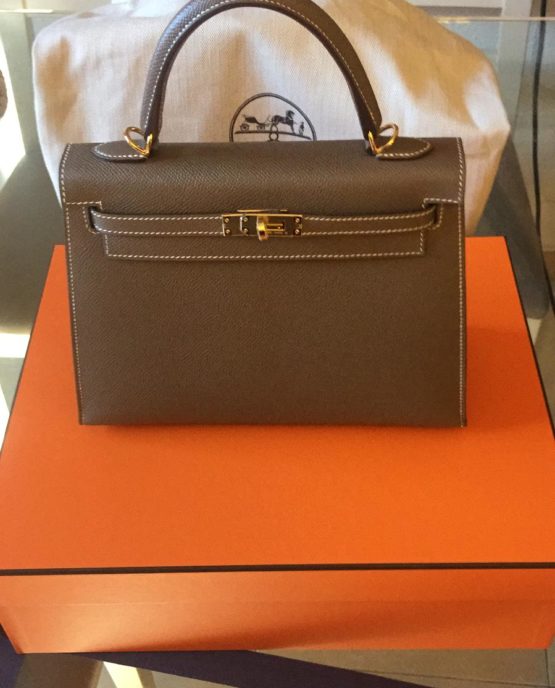 Hermes Kelly 25 Etoupe with Gold Hardware (GHW). - Privileged Lifestyles