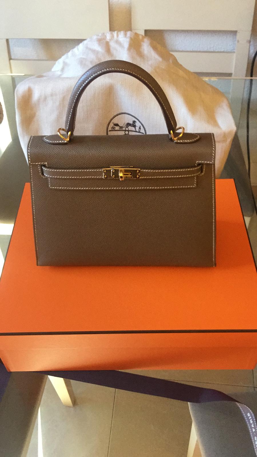 Hermes Etoupe Kelly 25 bag with gold hardware - HERMÈS